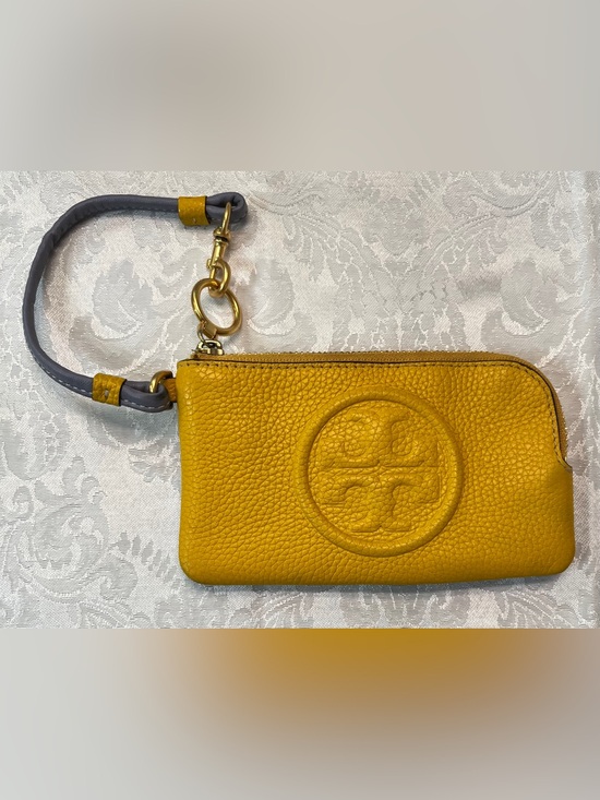 Tory Burch Handbags - Tory Burch Perry Bombe Leather Colorblock Wristlet with Card Case